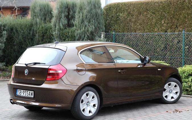 BMW Seria 1 cena 29400 przebieg: 79700, rok produkcji 2009 z Kałuszyn małe 211